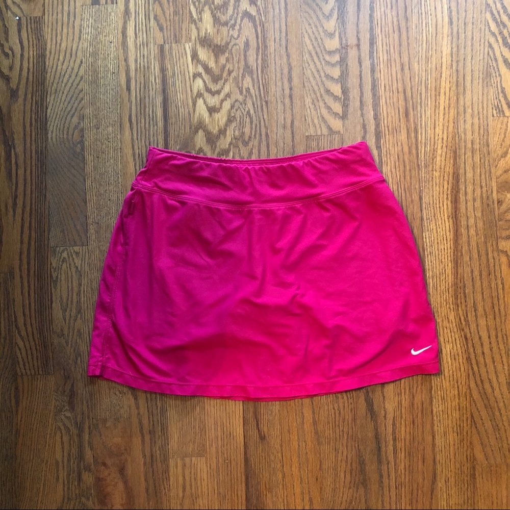 Hot pink tennis skirt Nike